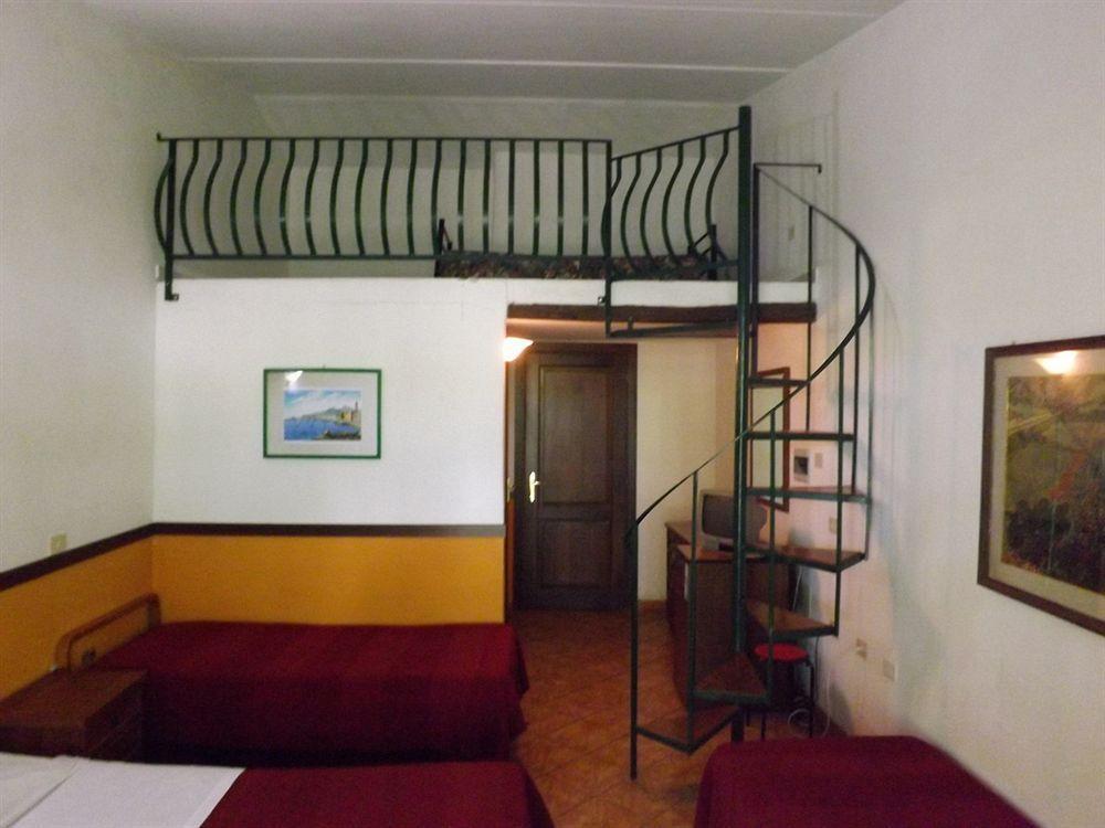 Monterosi Hotel Antico Residence Roma מראה חיצוני תמונה