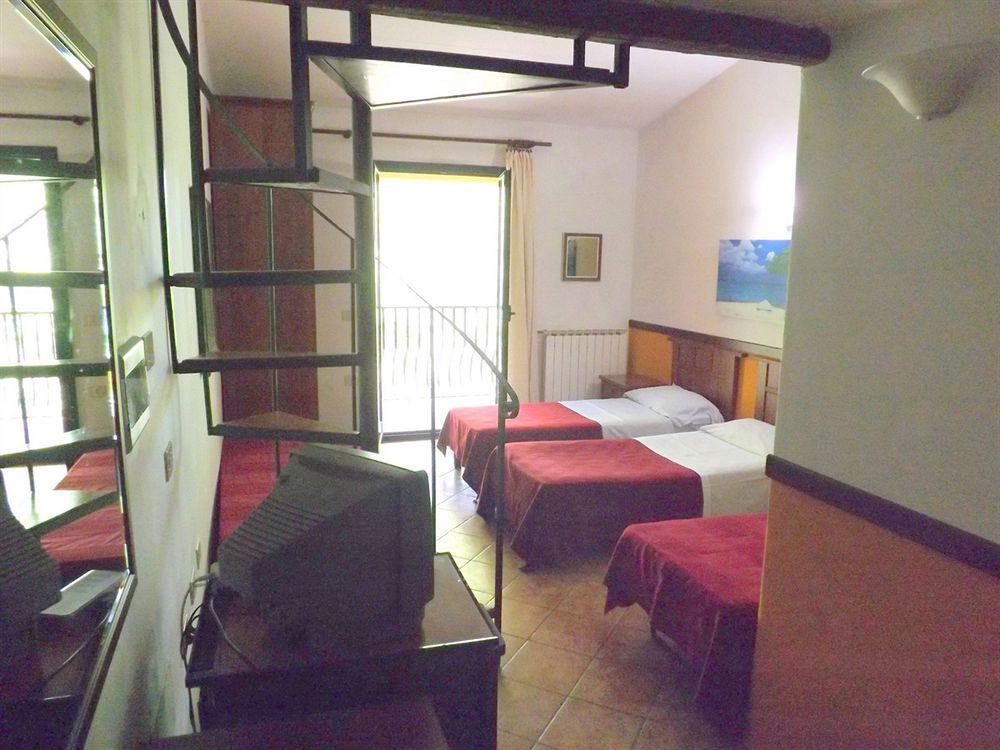 Monterosi Hotel Antico Residence Roma מראה חיצוני תמונה