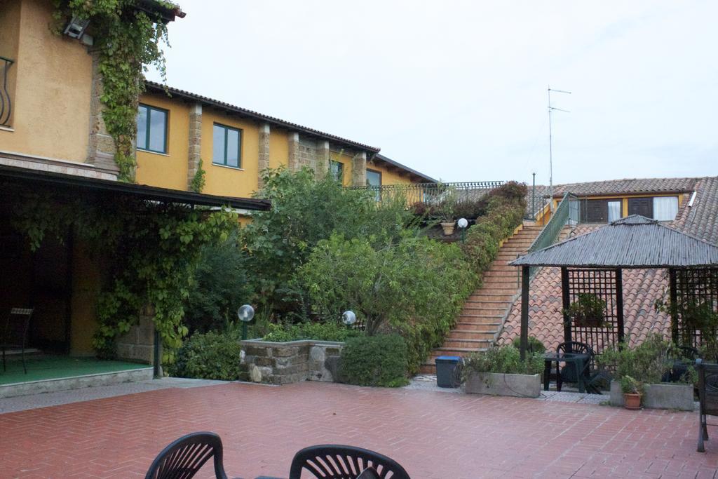 Monterosi Hotel Antico Residence Roma מראה חיצוני תמונה